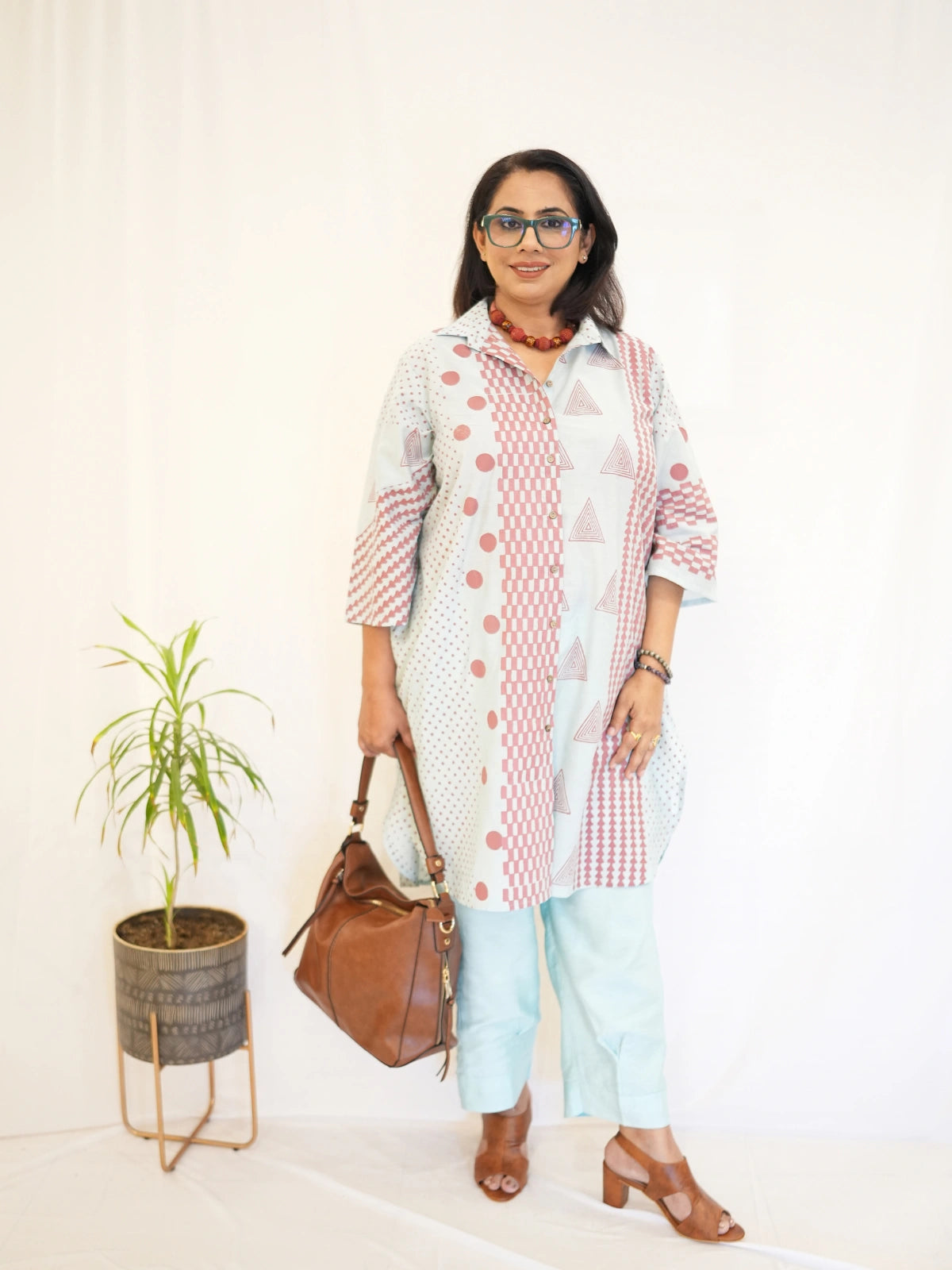 P A T T I – 𝑃𝑜𝑤𝑑𝑒𝑟 𝐵𝑙𝑢𝑒 Kurta