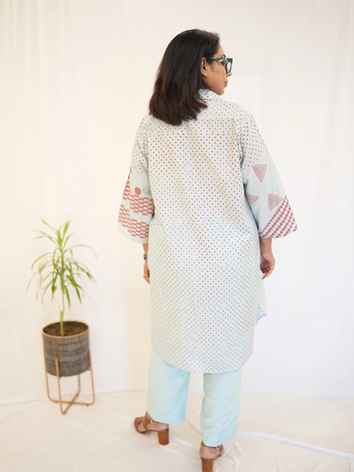 P A T T I – 𝑃𝑜𝑤𝑑𝑒𝑟 𝐵𝑙𝑢𝑒 Kurta