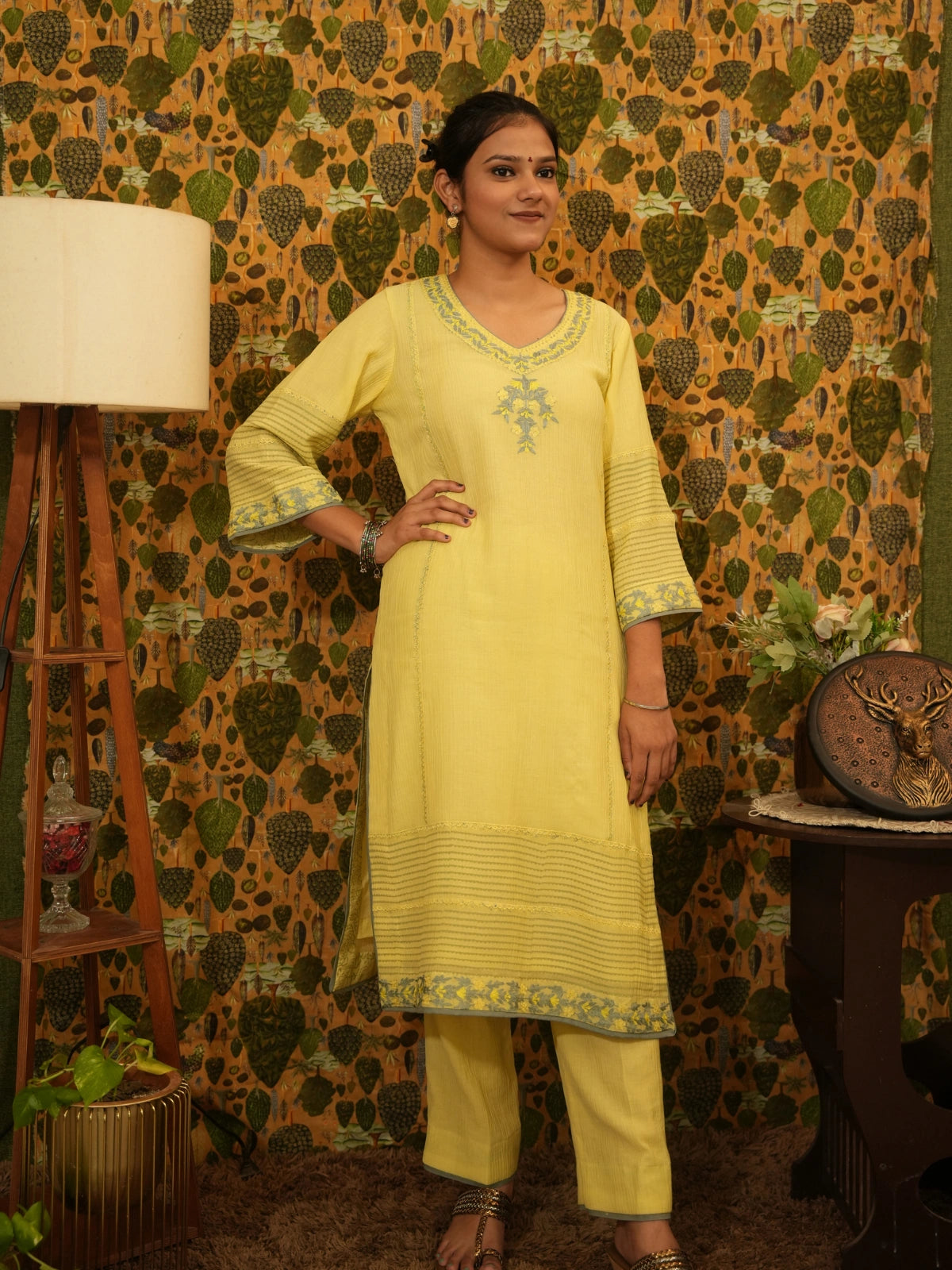 S A A N J H – 𝑁𝑖𝑚𝑏𝑢 𝐿𝑒𝑚𝑜𝑛 <br>Kurta
