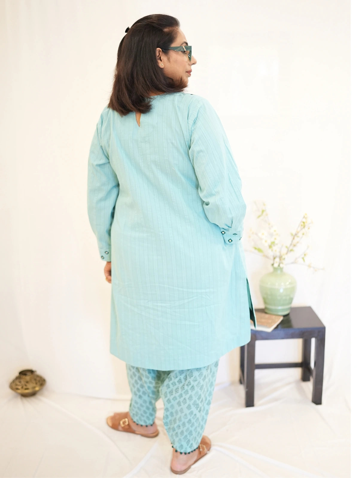 S H E E S H A – 𝑀𝑖𝑛𝑡 𝐵𝑙𝑢𝑒 Kurta