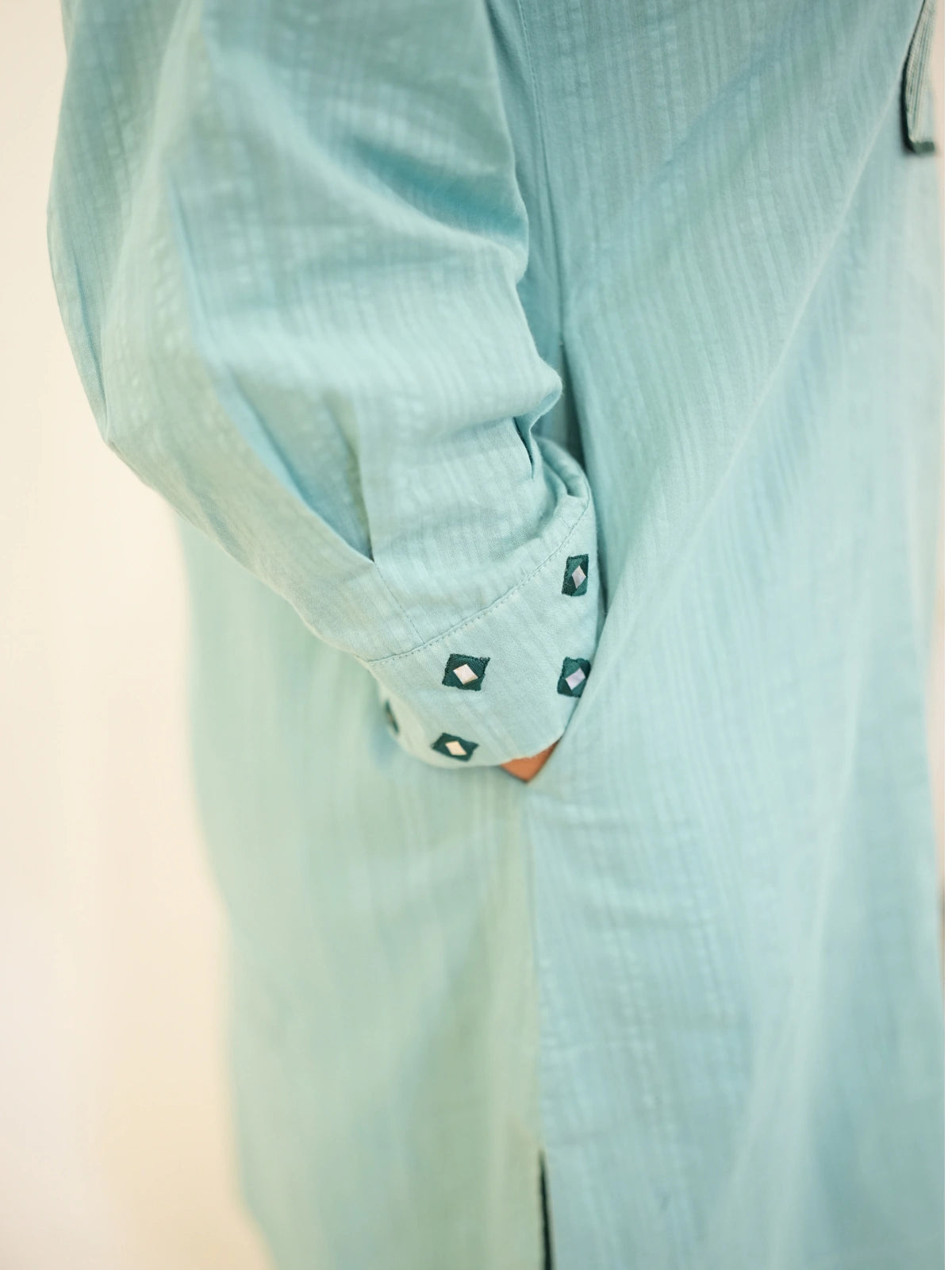 S H E E S H A – 𝑀𝑖𝑛𝑡 𝐵𝑙𝑢𝑒 Kurta