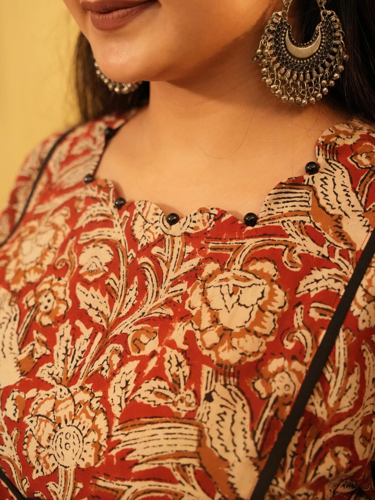 C H O K H I – 𝑆𝑢𝑟𝑘ℎ Kurta