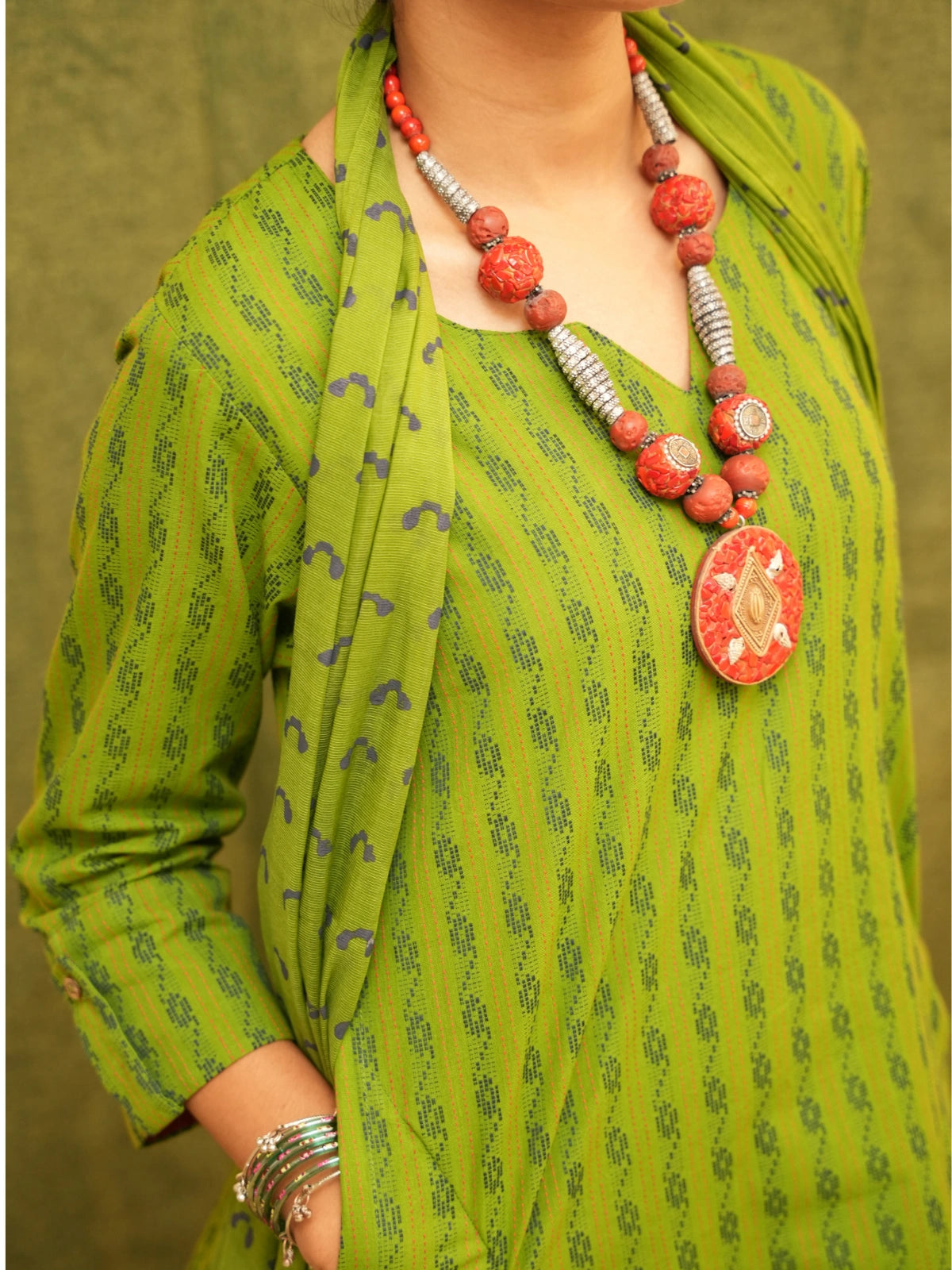S A R A L – 𝐽𝑎𝑖𝑡𝑢𝑛𝑖 Kurta