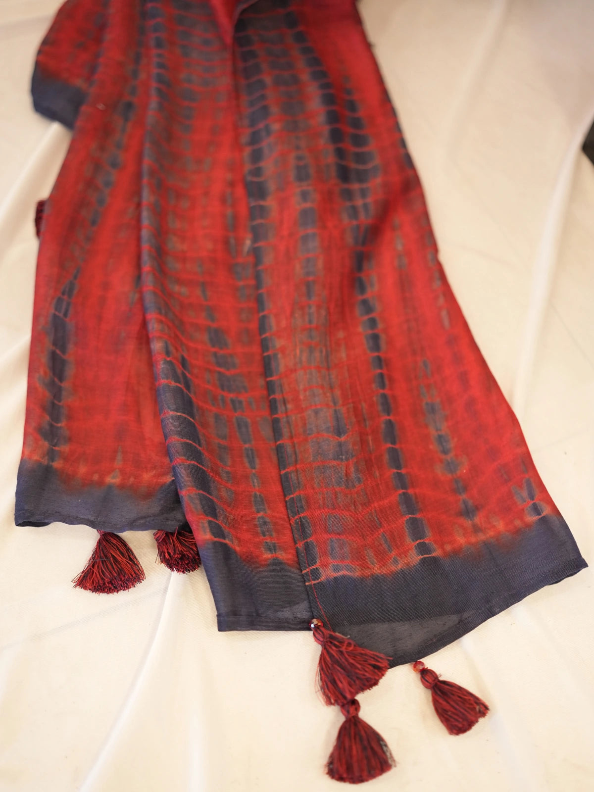 S A A D A – 𝐶ℎ𝑒𝑟𝑟𝑦 𝑅𝑒𝑑 Dupatta
