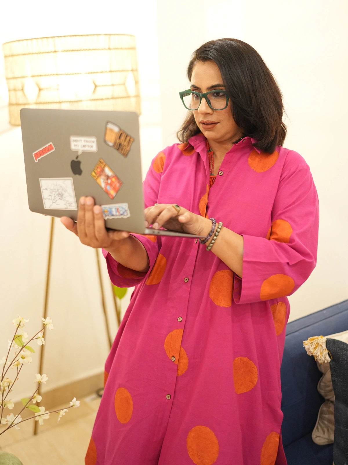 B I N D I – 𝑅𝑎𝑛𝑖 𝑃𝑖𝑛𝑘 Kurta