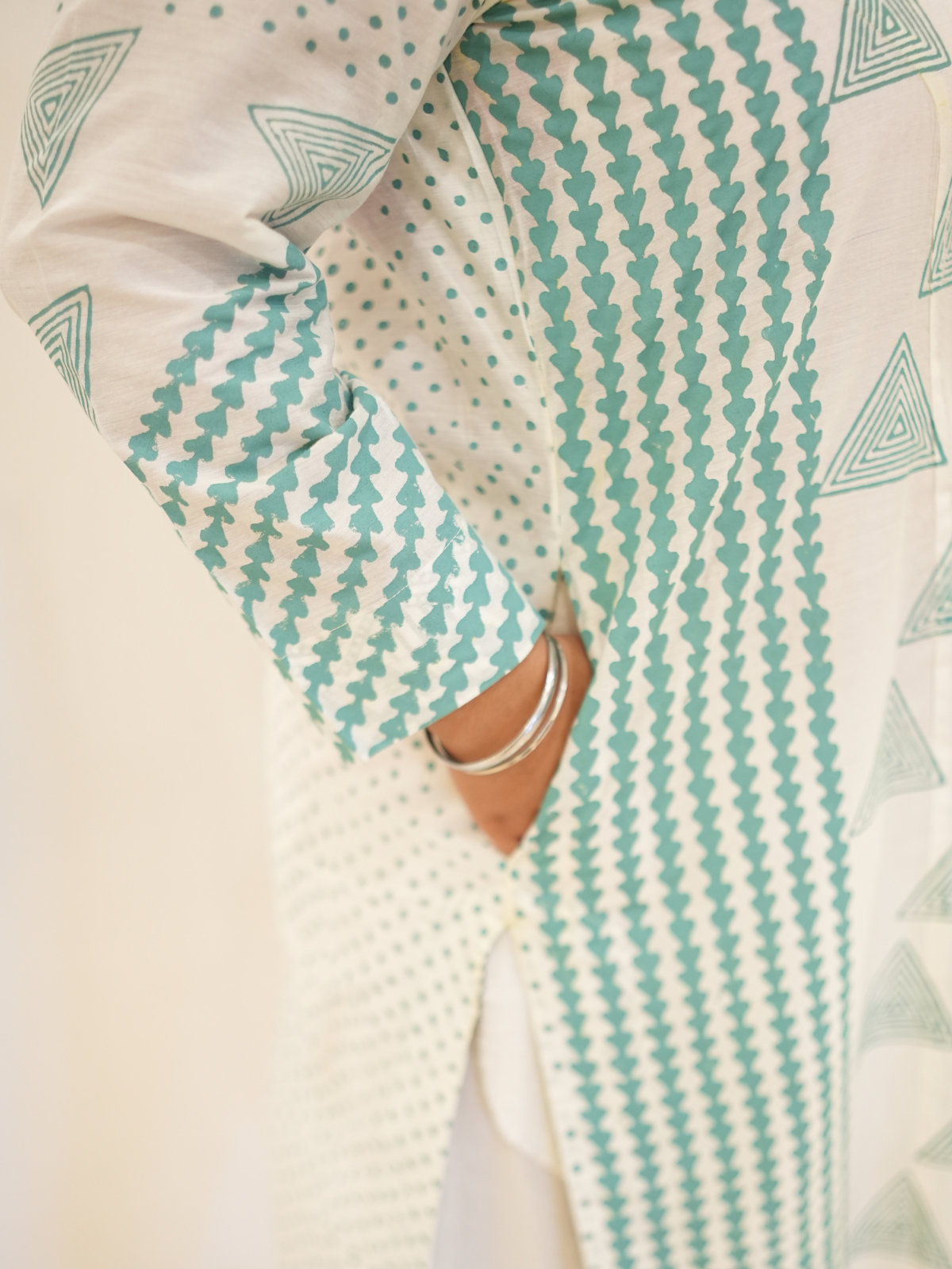 P A T T I – 𝐶ℎ𝑖𝑡𝑡𝑎 Kurta